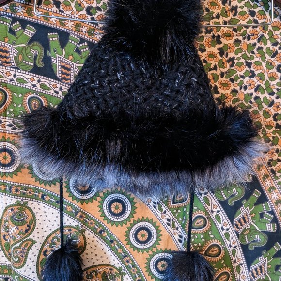 Fleece lined toque - Picture 1 of 3